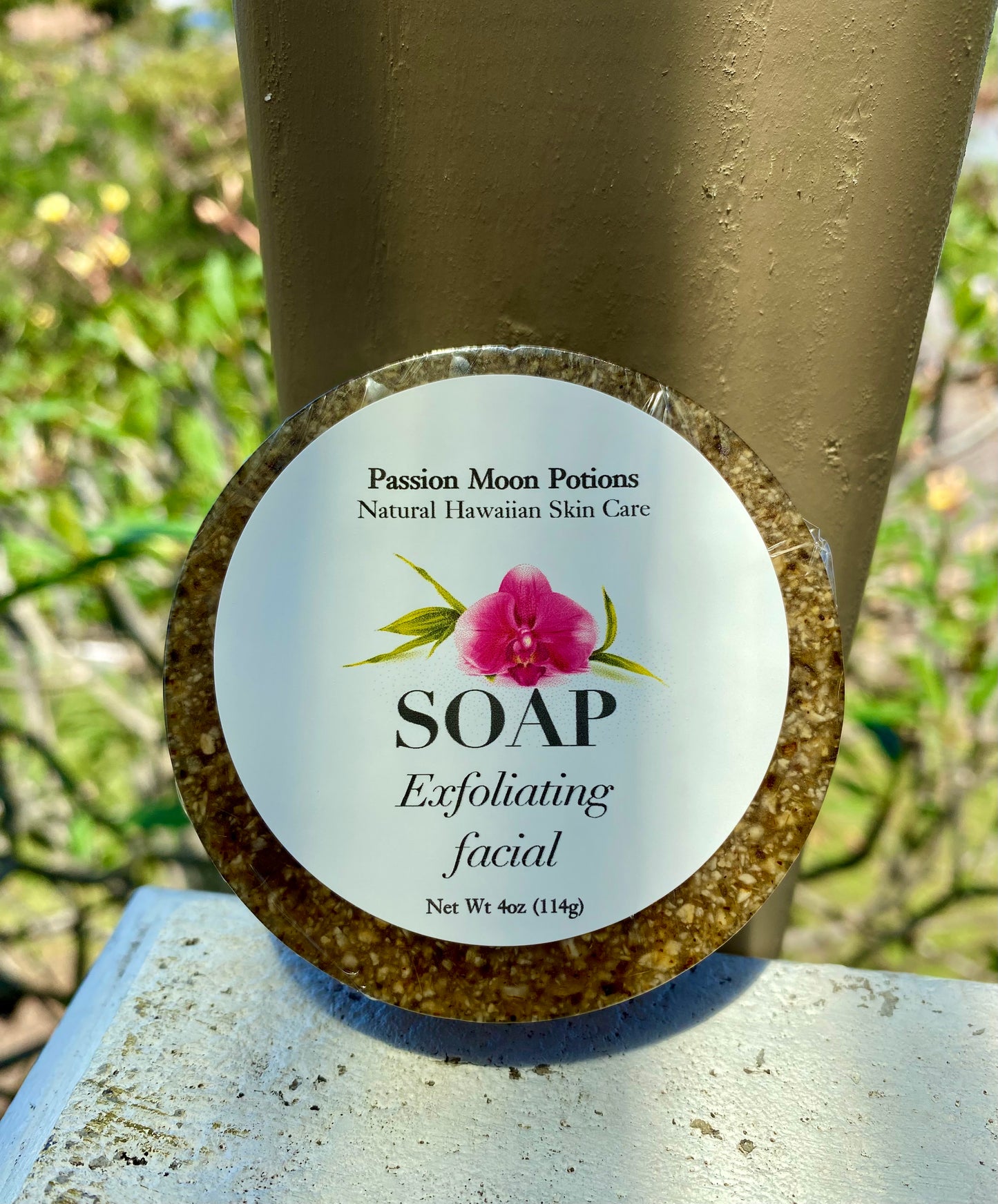 Exfoliating Facial Soap with Raw Honey and Oatmeal